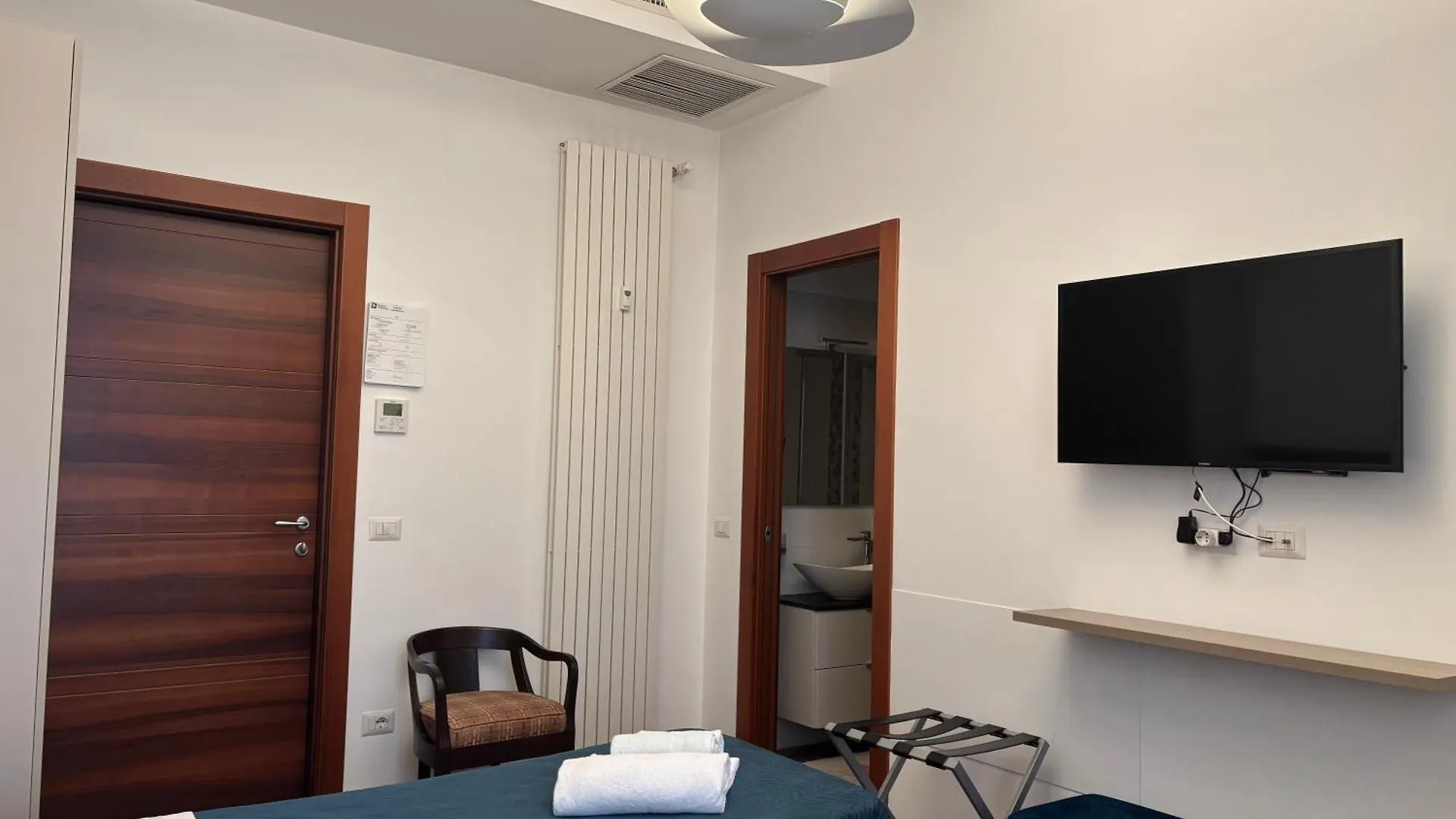 Enjoy Milano Skyline Hotel 2*, Milan Italy